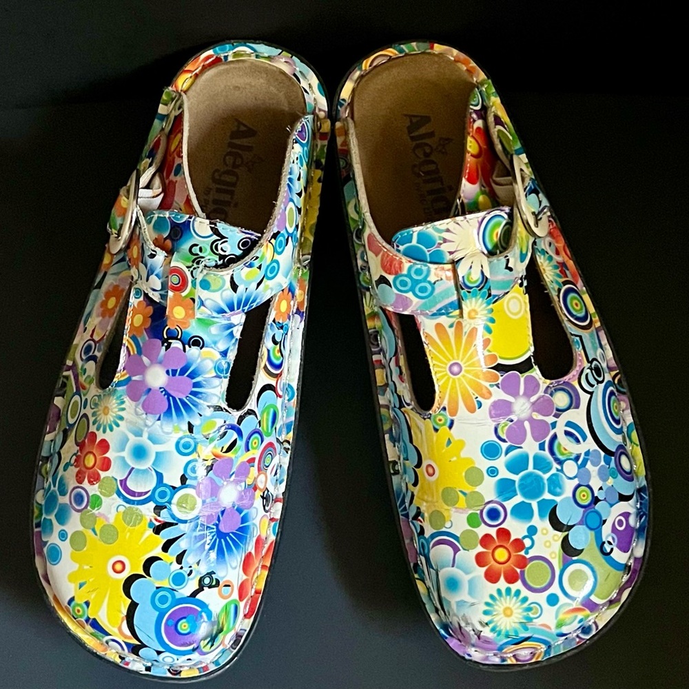 Alegria Hippy Chic Patent Leather Clog